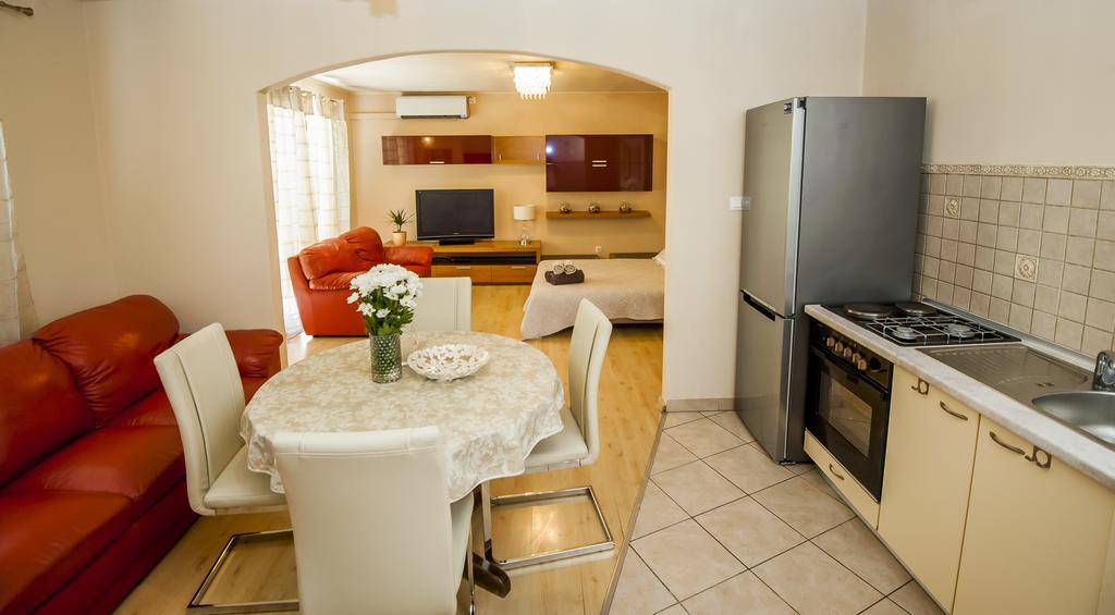 שיבניק Sebenicum Apartments מראה חיצוני תמונה